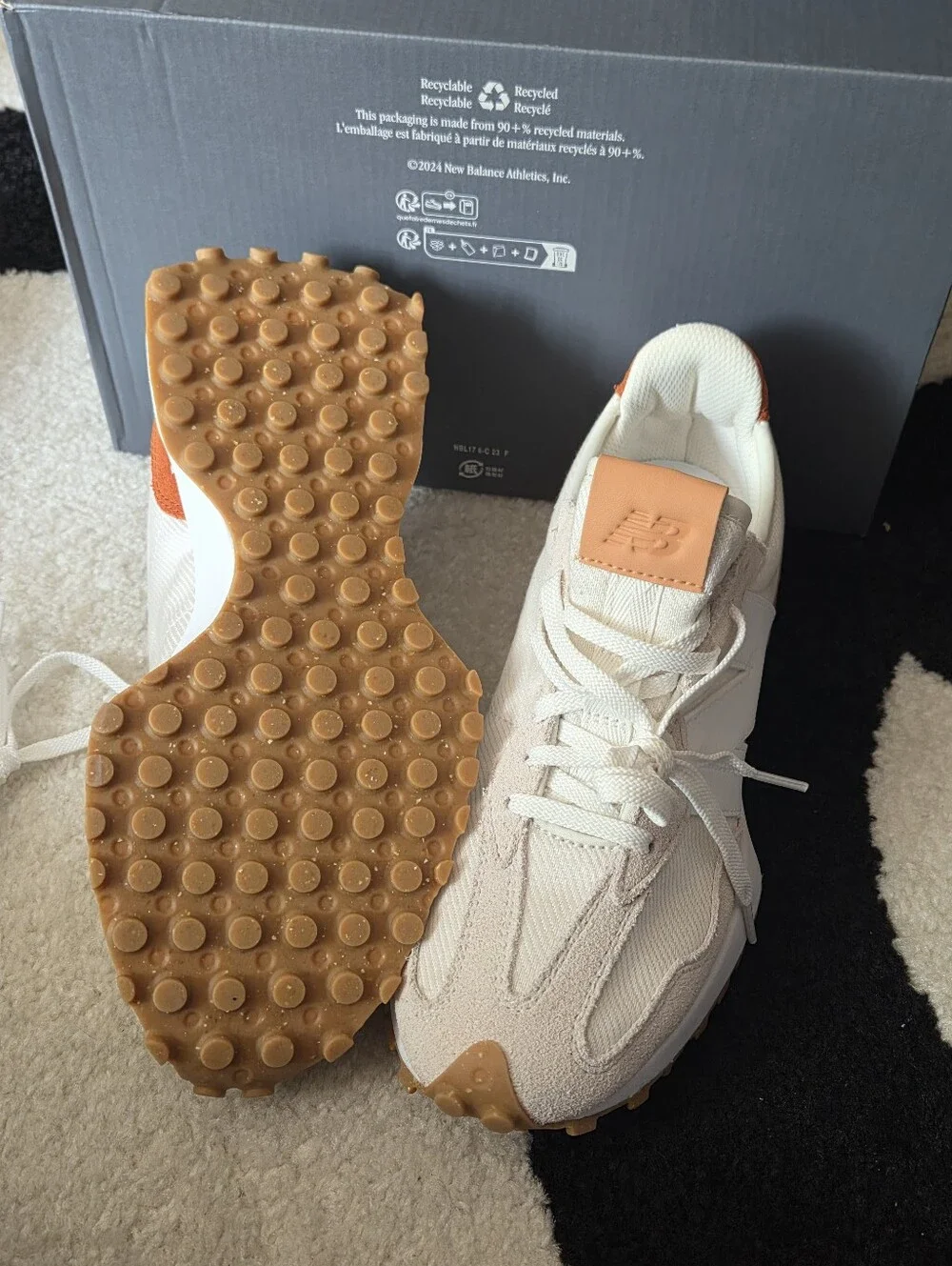 NEW BALANCE LIFESTYLE 327 SNEAKER